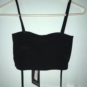 Black croptop